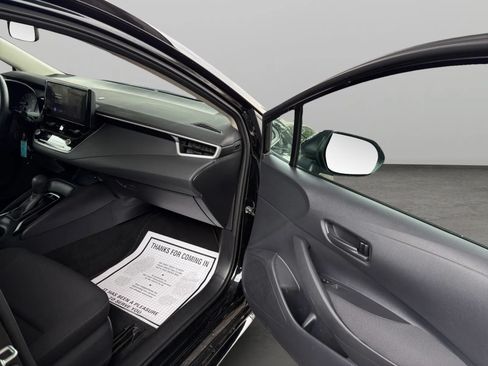 Used 2024 Toyota Corolla LE FWD image 19