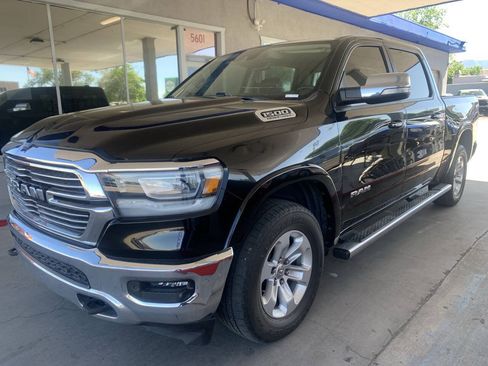 Used 2021 RAM 1500 Laramie AWD/4WD image 3