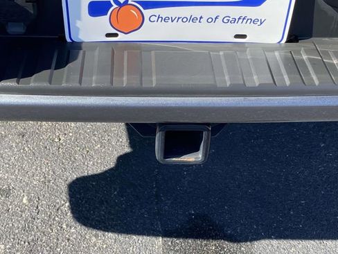 Used 2022 Chevrolet Colorado Z71 image 9