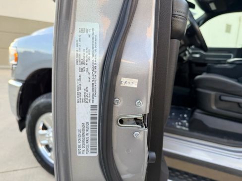 Used 2022 RAM 2500 Big Horn AWD/4WD image 33
