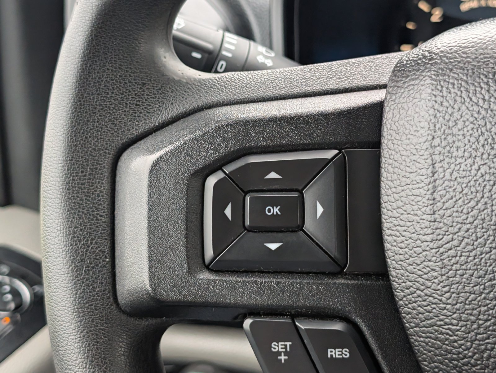 Used 2017 Ford F150 XL w/ Equipment Group 101A Mid AWD/4WD image 24