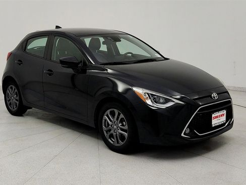Certified 2020 Toyota Yaris XLE image 1