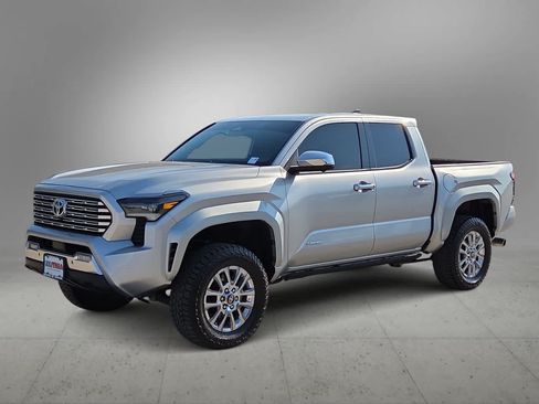 Certified 2024 Toyota Tacoma Limited w/ Limited Package (LT) AWD/4WD image 4