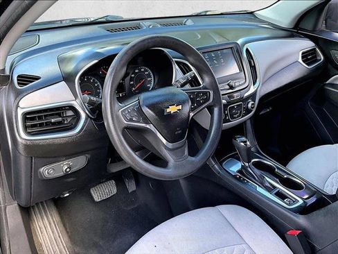Used 2018 Chevrolet Equinox LS image 14
