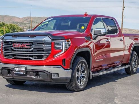 Used 2025 GMC Sierra 1500 SLT w/ SLT Convenience Package AWD/4WD image 36