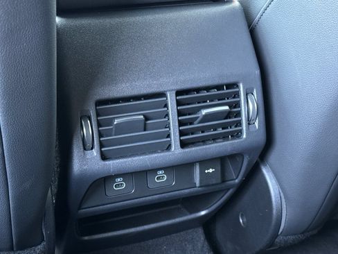 Certified 2025 Land Rover Discovery Sport Dynamic SE AWD/4WD image 13