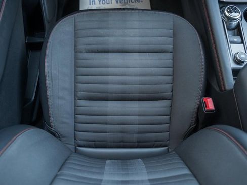 Used 2025 Ford Explorer ST-Line w/ ST-Line Street Pack image 33