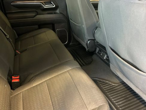 Used 2025 Chevrolet Silverado 2500 LT w/ Convenience Package AWD/4WD image 18