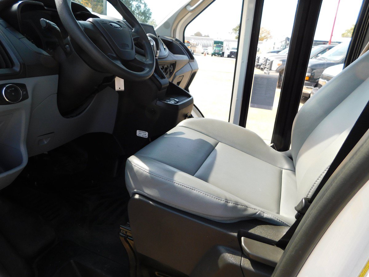 Used 2016 Ford Transit 250 138 RWD image 12