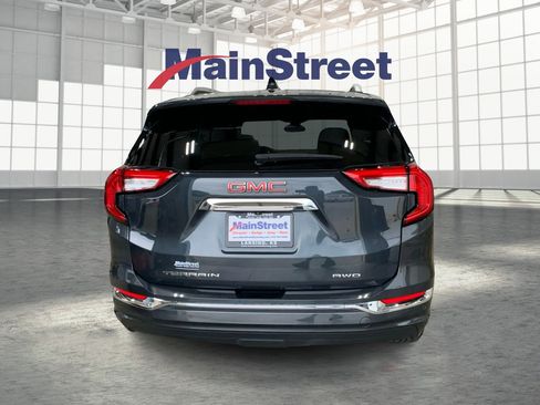 Used 2022 GMC Terrain Denali image 4