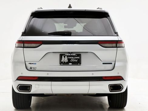 Used 2023 Jeep Grand Cherokee 30th Anniversary image 8
