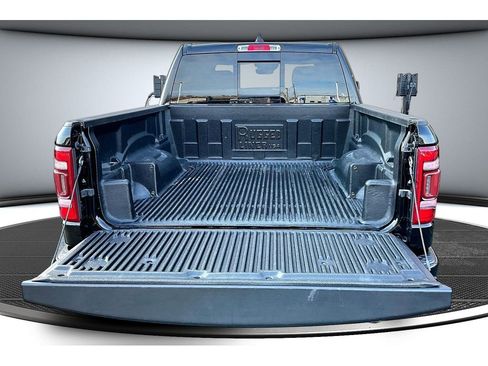 Certified 2021 RAM 1500 Laramie image 32