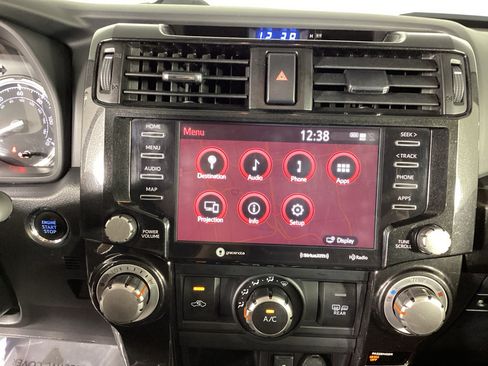 Used 2021 Toyota 4Runner TRD Off-Road Premium w/ Moonroof Package AWD/4WD image 30