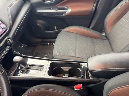 Used 2024 Nissan Kicks SR image 21