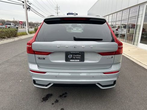 Certified 2025 Volvo XC60 B5 Plus AWD/4WD image 4