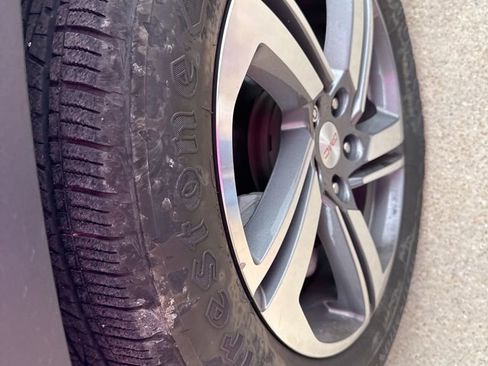 Used 2019 GMC Terrain SLT w/ Preferred Package image 2