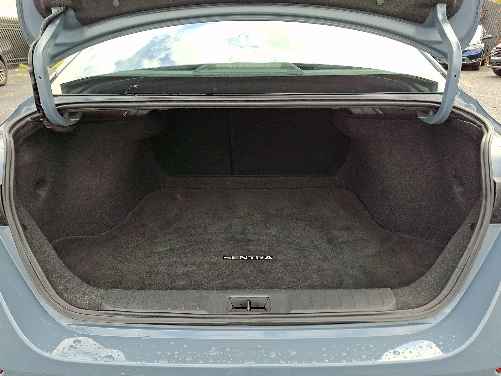 Used 2025 Nissan Sentra SV FWD image 28
