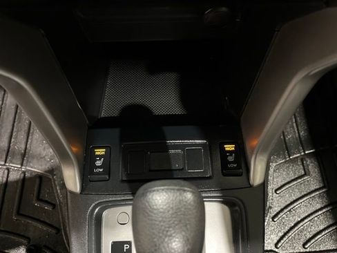 Used 2016 Subaru Forester 2.5i Premium w/ All-Weather Package AWD/4WD image 36