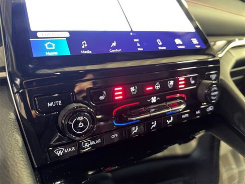 Used 2022 Jeep Grand Cherokee Trailhawk image 30