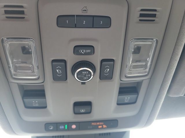 Used 2021 Cadillac Escalade Premium Luxury Platinum AWD/4WD image 12