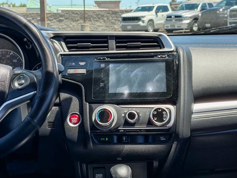 Used 2017 Honda Fit EX-L image 12