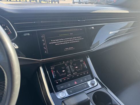 Used 2019 Audi Q8 Premium Plus AWD/4WD image 27