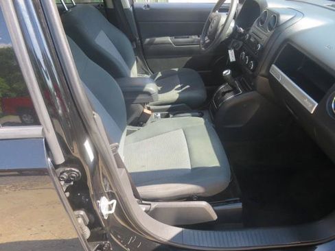 Used 2014 Jeep Compass Sport AWD/4WD image 21