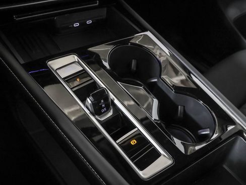 New 2026 Volkswagen Atlas SEL Premium R-Line image 30