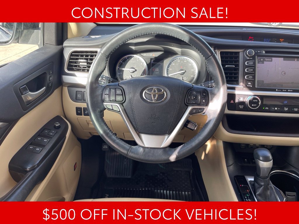 Used 2019 Toyota Highlander Limited Platinum AWD/4WD image 14