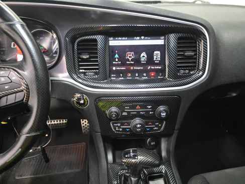 Used 2019 Dodge Charger Scat Pack w/ Navigation & Travel Group image 11