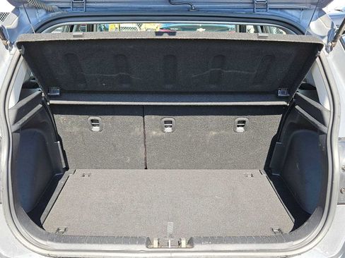 Used 2025 Hyundai Venue SEL FWD image 31