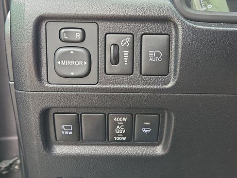 Used 2023 Toyota 4Runner Limited image 22