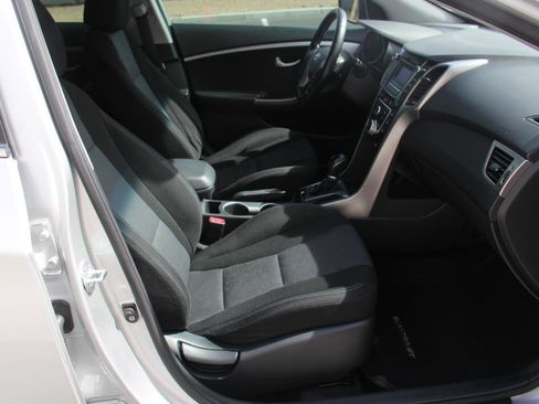 Used 2013 Hyundai Elantra GT w/ Touch & Go Pkg image 25