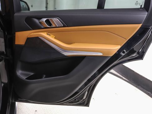 Certified 2022 BMW X5 xDrive40i w/ Premium Package image 25