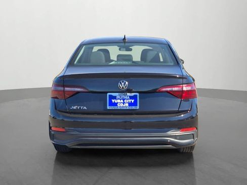 Used 2024 Volkswagen Jetta S FWD image 5
