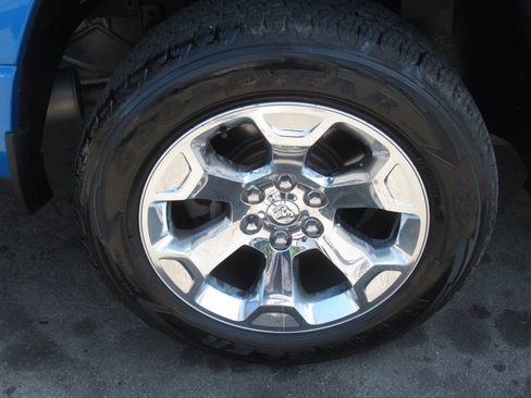Used 2021 RAM 1500 Big Horn AWD/4WD image 11