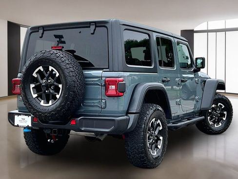 Used 2024 Jeep Wrangler Unlimited Rubicon 4xe w/ Convenience Group AWD/4WD image 2