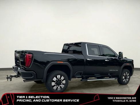 Used 2024 GMC Sierra 2500 Denali AWD/4WD image 14