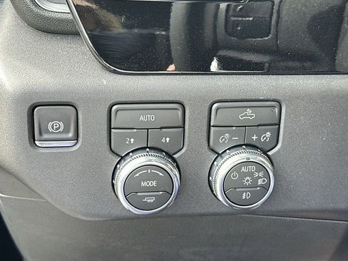 New 2026 GMC Sierra 1500 Elevation image 18