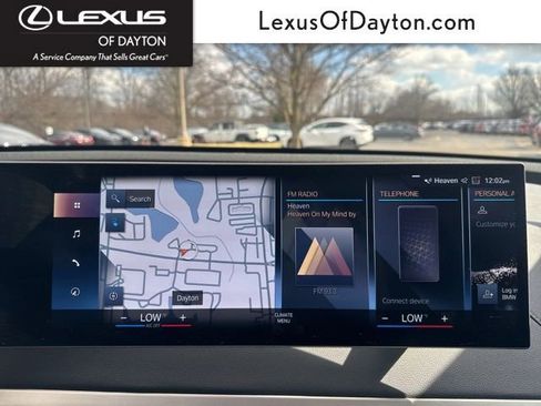 Used 2023 BMW iX xDrive50 image 21