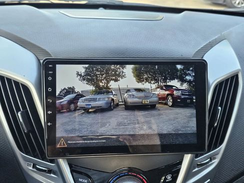 Used 2016 Hyundai Veloster w/ Option Group 03 FWD image 18