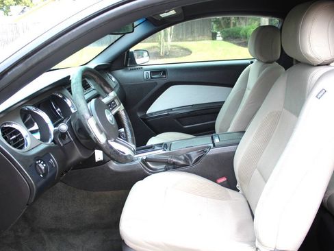 Used 2014 Ford Mustang Coupe w/ Equipment Group 102A RWD image 9