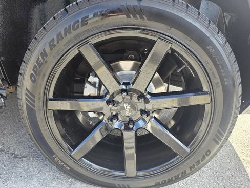 Used 2014 Cadillac Escalade Luxury AWD/4WD image 24