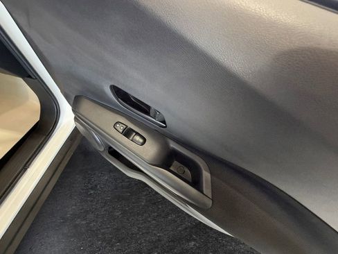 Used 2024 Nissan Kicks S image 15