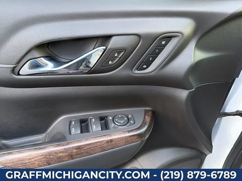 Used 2020 GMC Acadia Denali w/ Trailering Package AWD/4WD image 19