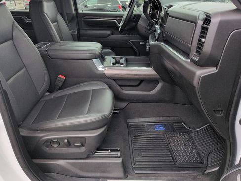 Certified 2025 Chevrolet Silverado 2500 LTZ w/ LTZ Convenience Package AWD/4WD image 26
