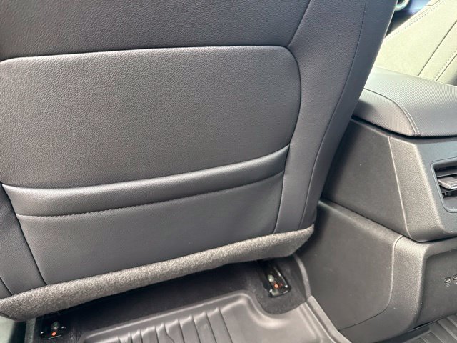 Used 2024 Chevrolet Equinox EV LT AWD/4WD image 16