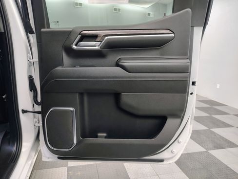 Used 2023 Chevrolet Silverado 1500 LTZ image 25