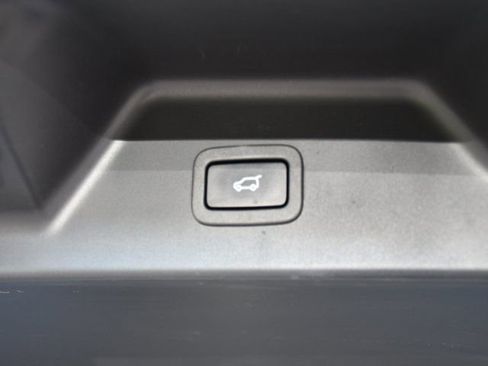 Used 2014 Land Rover Range Rover Long Wheelbase Autobiography image 27