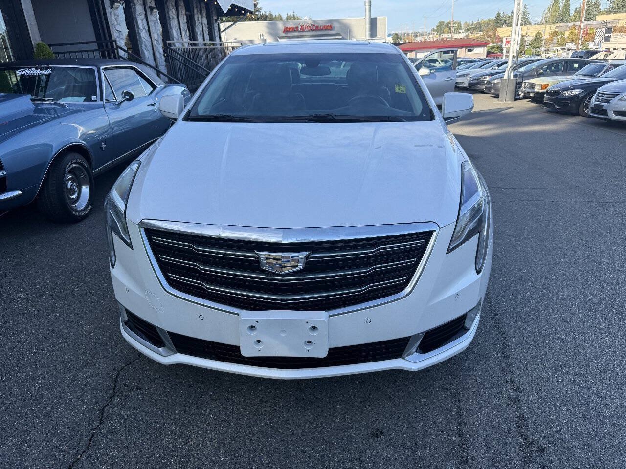 Used 2019 Cadillac XTS Luxury AWD/4WD image 2